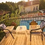 Cennet Hotel