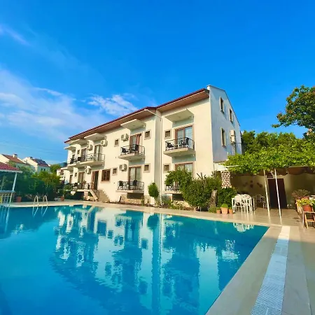Hotel Cennet 3*