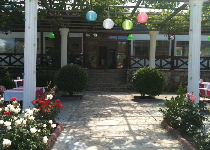 Cennet Hotel 3*