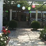 Cennet Отель 3*