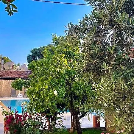 Hotel Cennet
