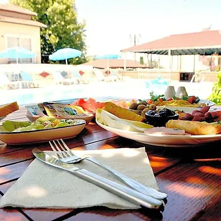 Cennet Hotel 3*
