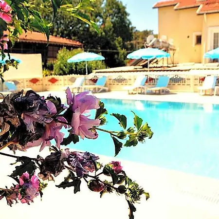 Cennet Hotel