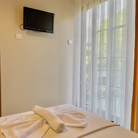 Hotel Cennet