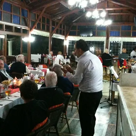 Cennet 호텔 페티예