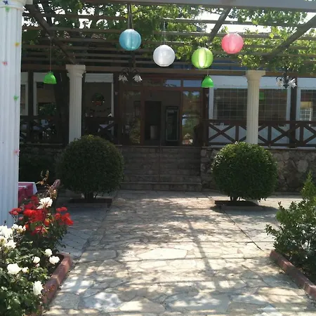 Cennet Hotel 3*