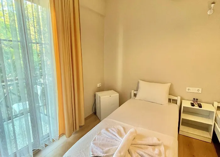 Cennet フェティエ